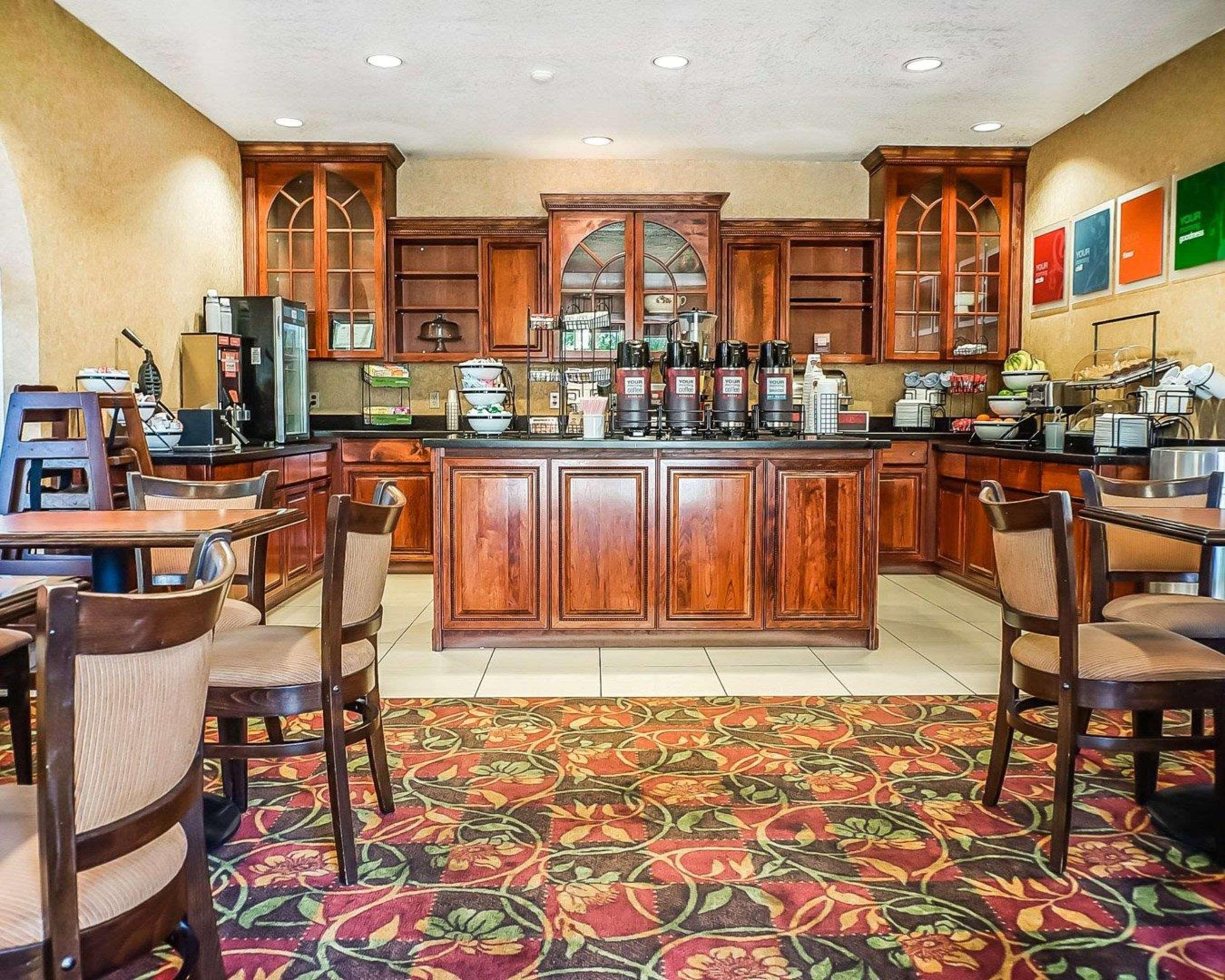 Quality Inn & Suites Roswell Exteriör bild