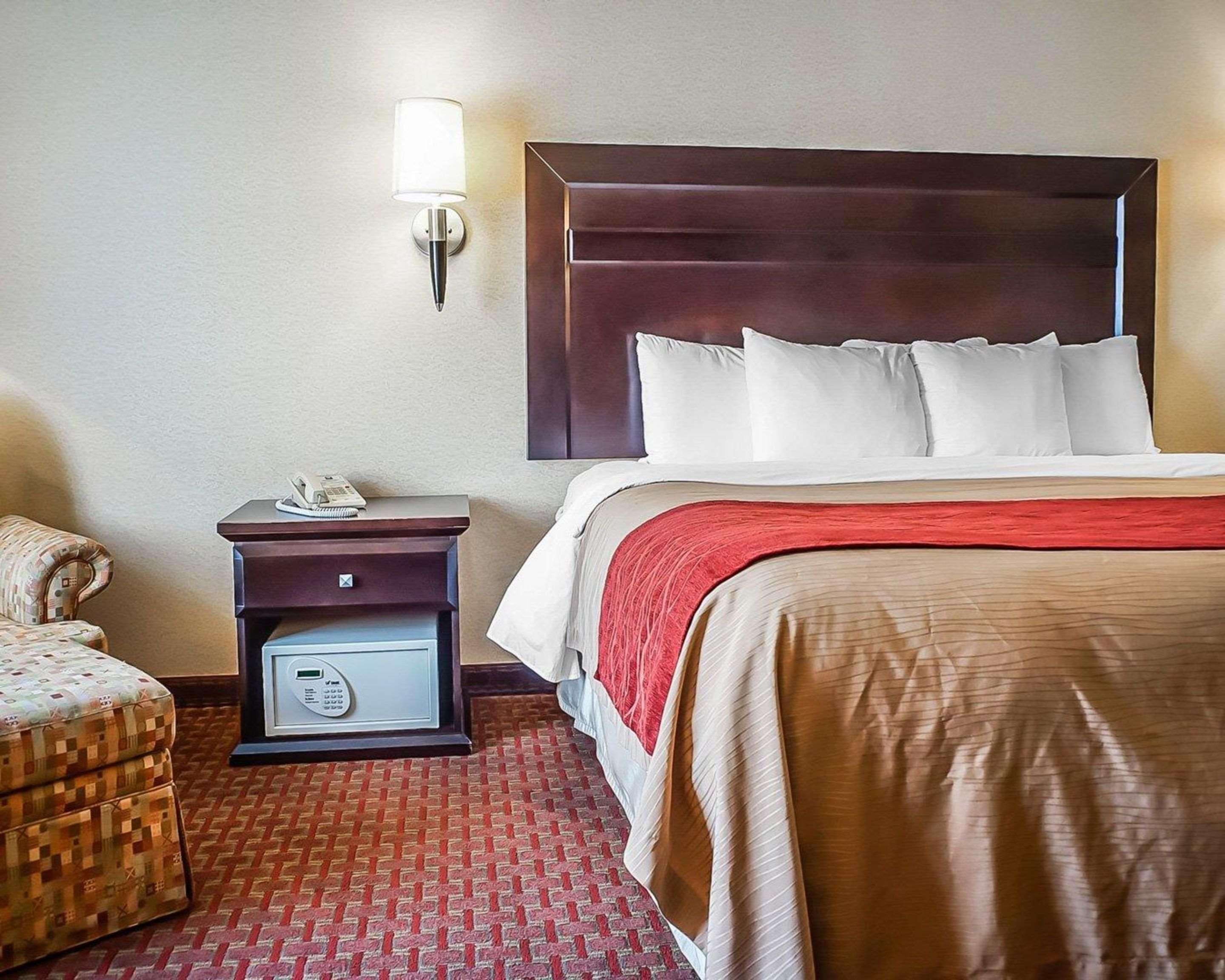 Quality Inn & Suites Roswell Exteriör bild