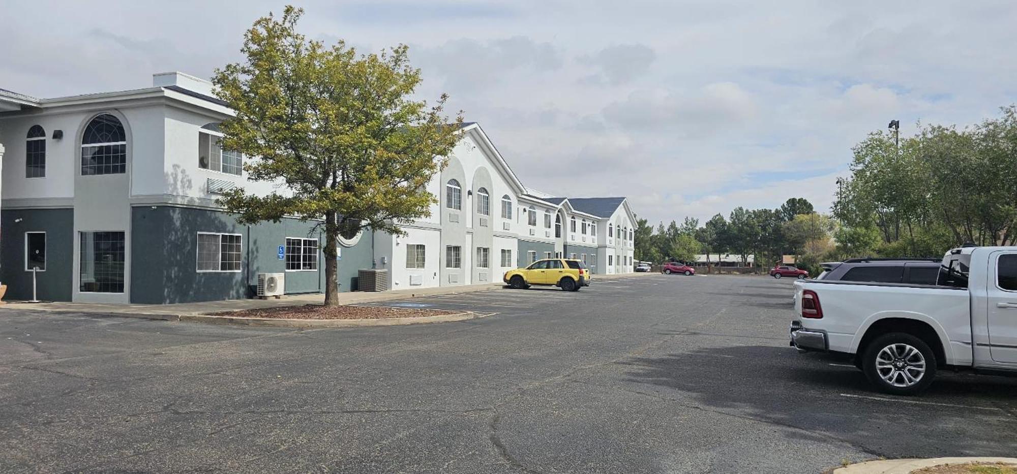 Quality Inn & Suites Roswell Exteriör bild