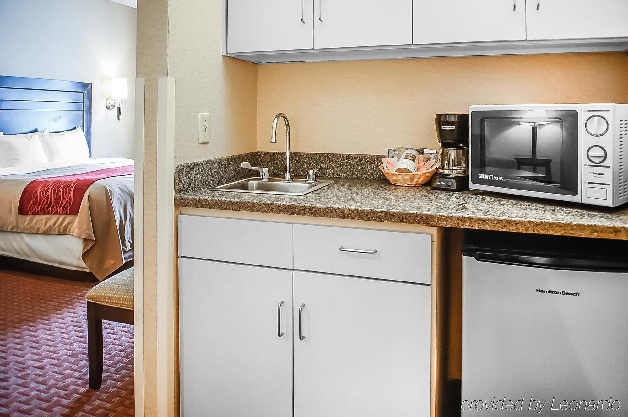 Quality Inn & Suites Roswell Exteriör bild