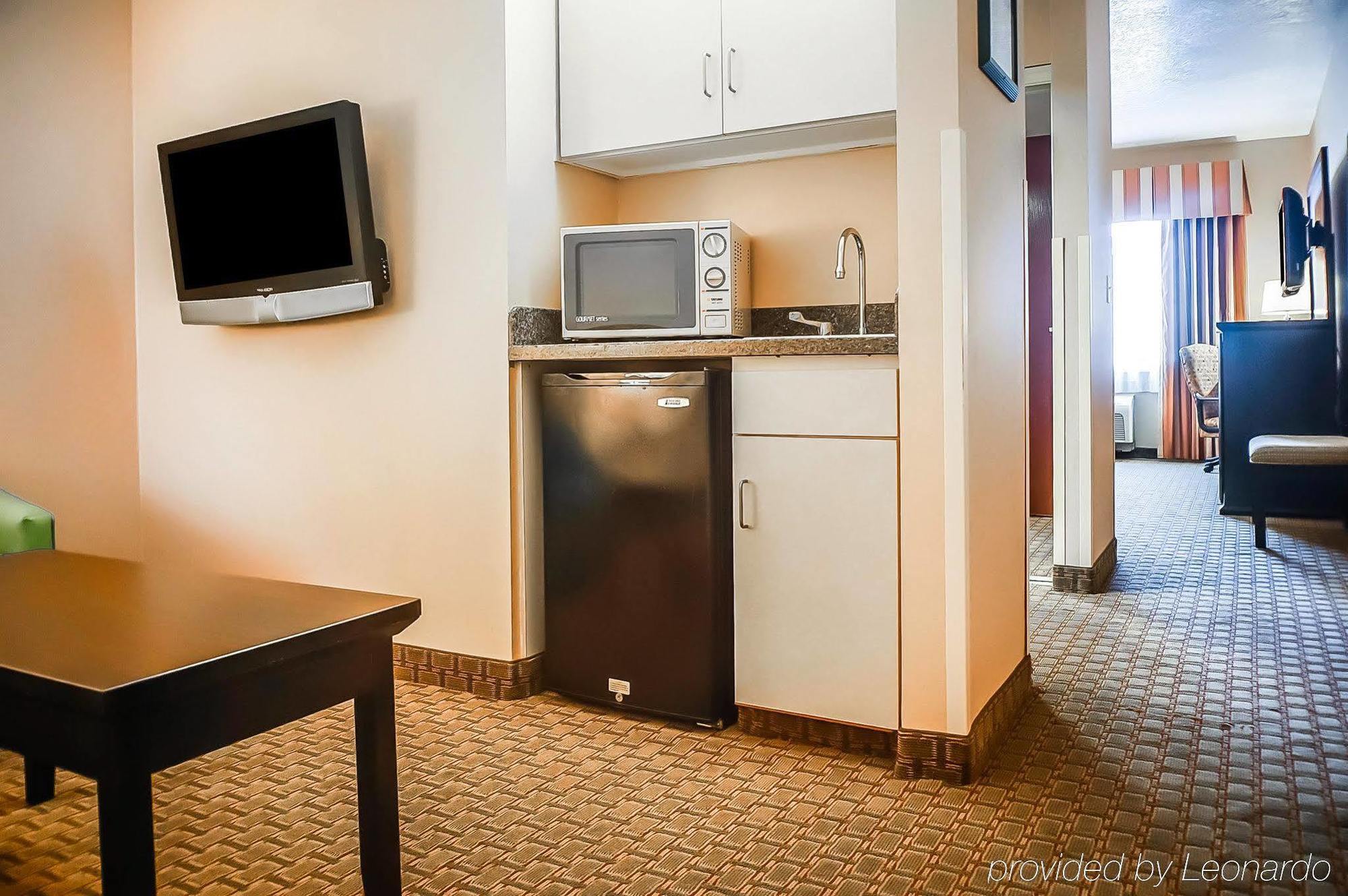 Quality Inn & Suites Roswell Exteriör bild